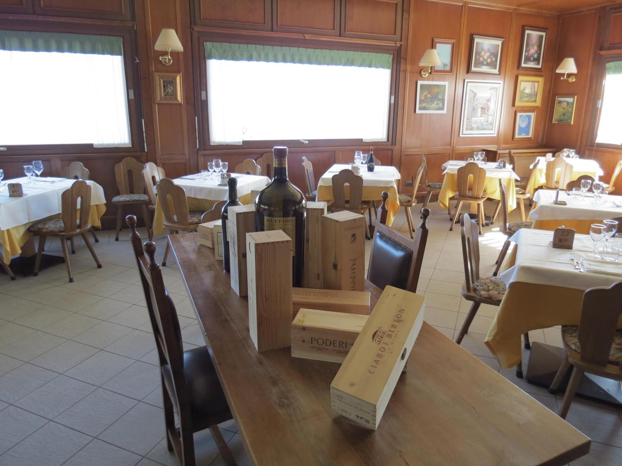 La Baita D'Oro Ristorante Residence Monteduro Eksteriør billede