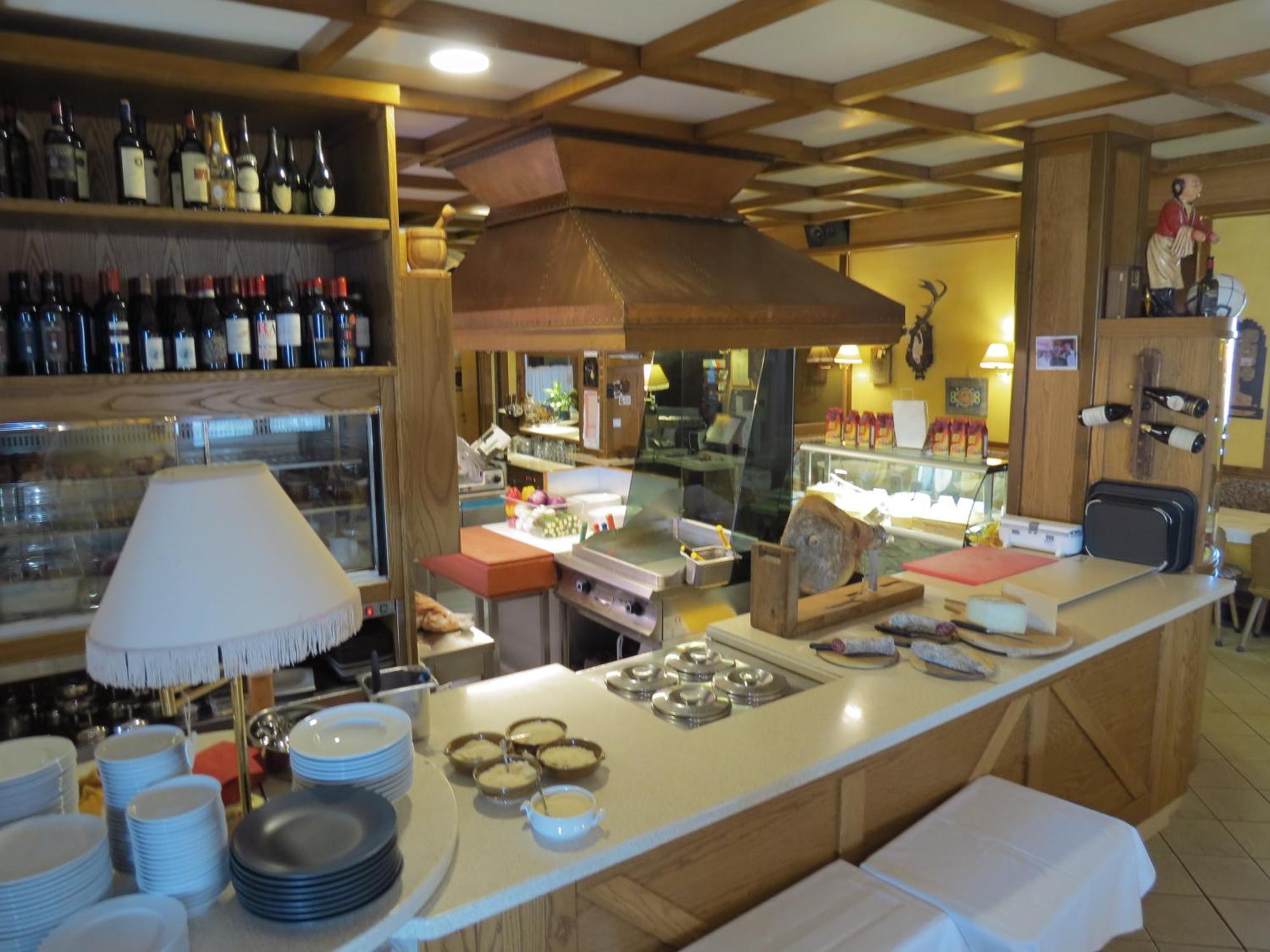 La Baita D'Oro Ristorante Residence Monteduro Eksteriør billede