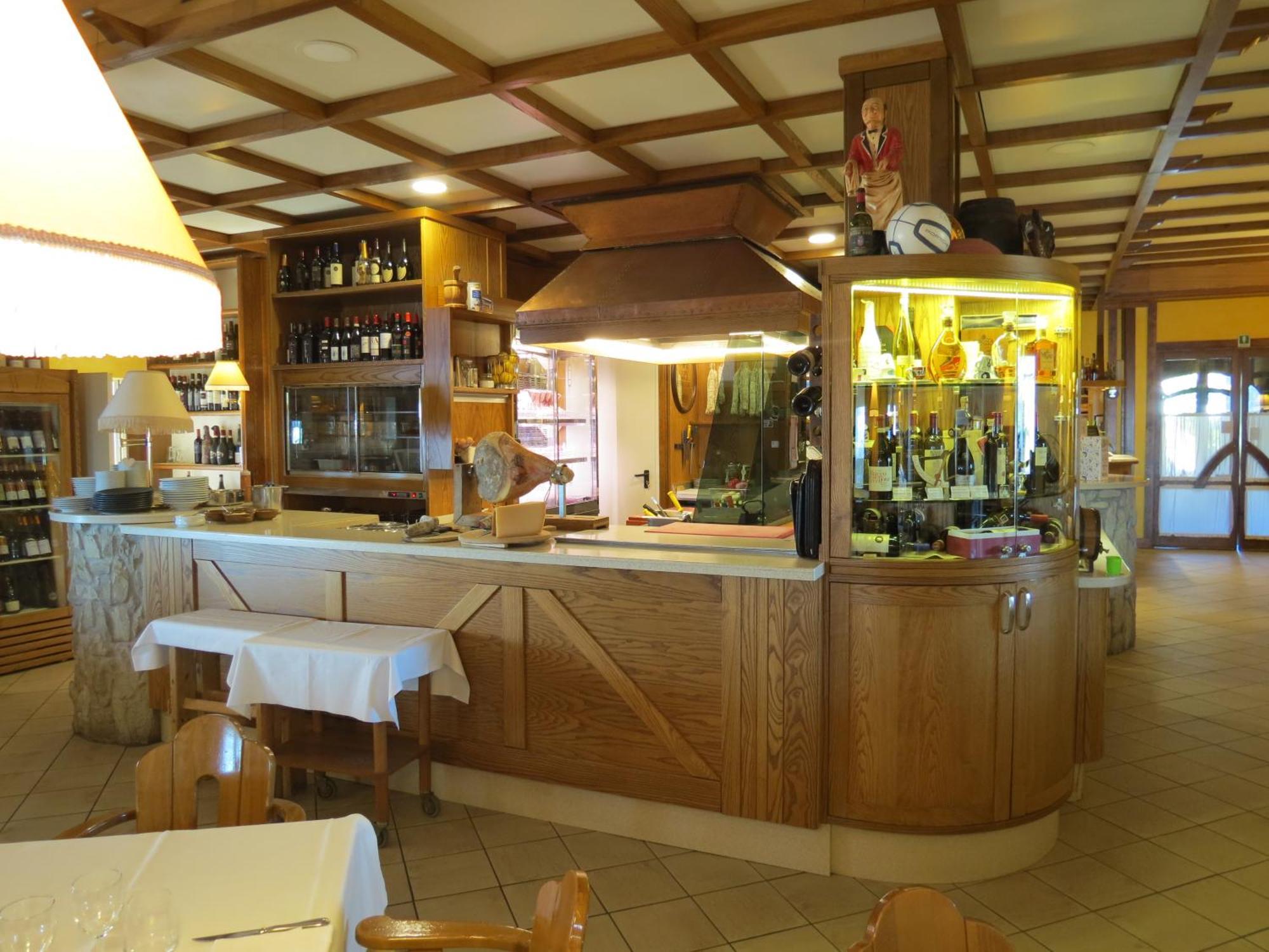 La Baita D'Oro Ristorante Residence Monteduro Eksteriør billede